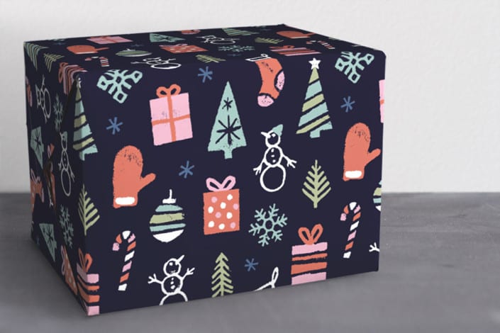 Christmas Wrapping Paper 2018: Vintage Icons 2025