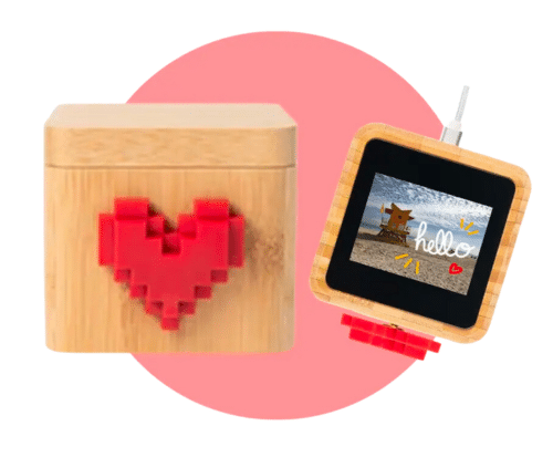 The Lovebox Spinning Heart Messenger Box