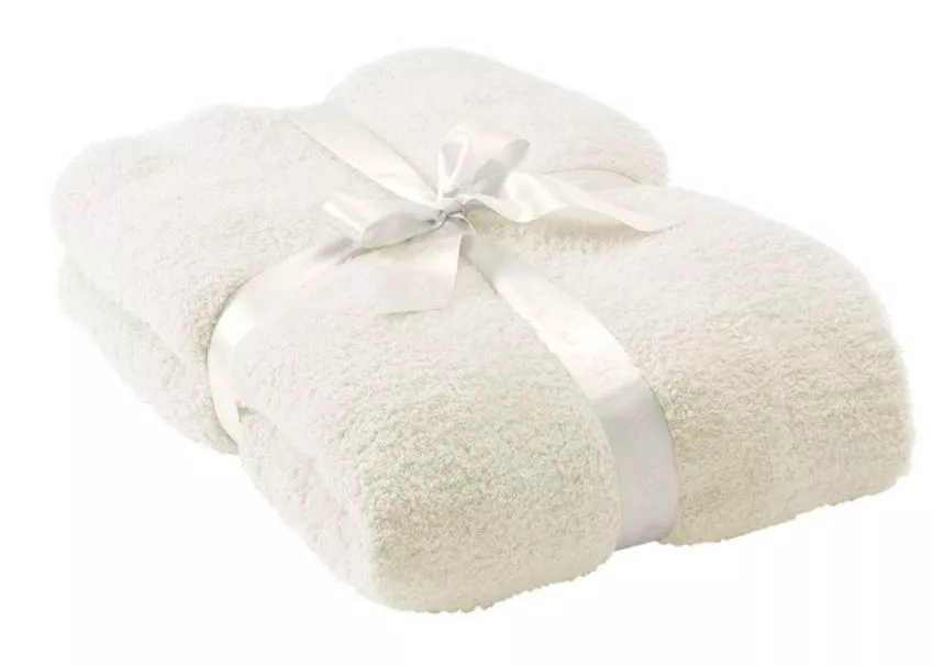 Best Hostess Gifts 2017: Soft Cozy Blanket 2018