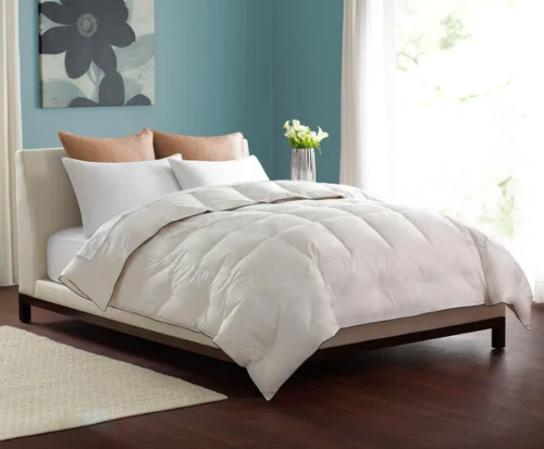 LIGHT DOWN COMFORTER